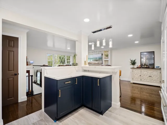 $825,000 | 217 Park Street, North Reading, MA 01864