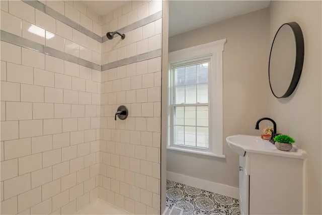 $199,900 | 35 Madison Street, Geneva City, NY 14456