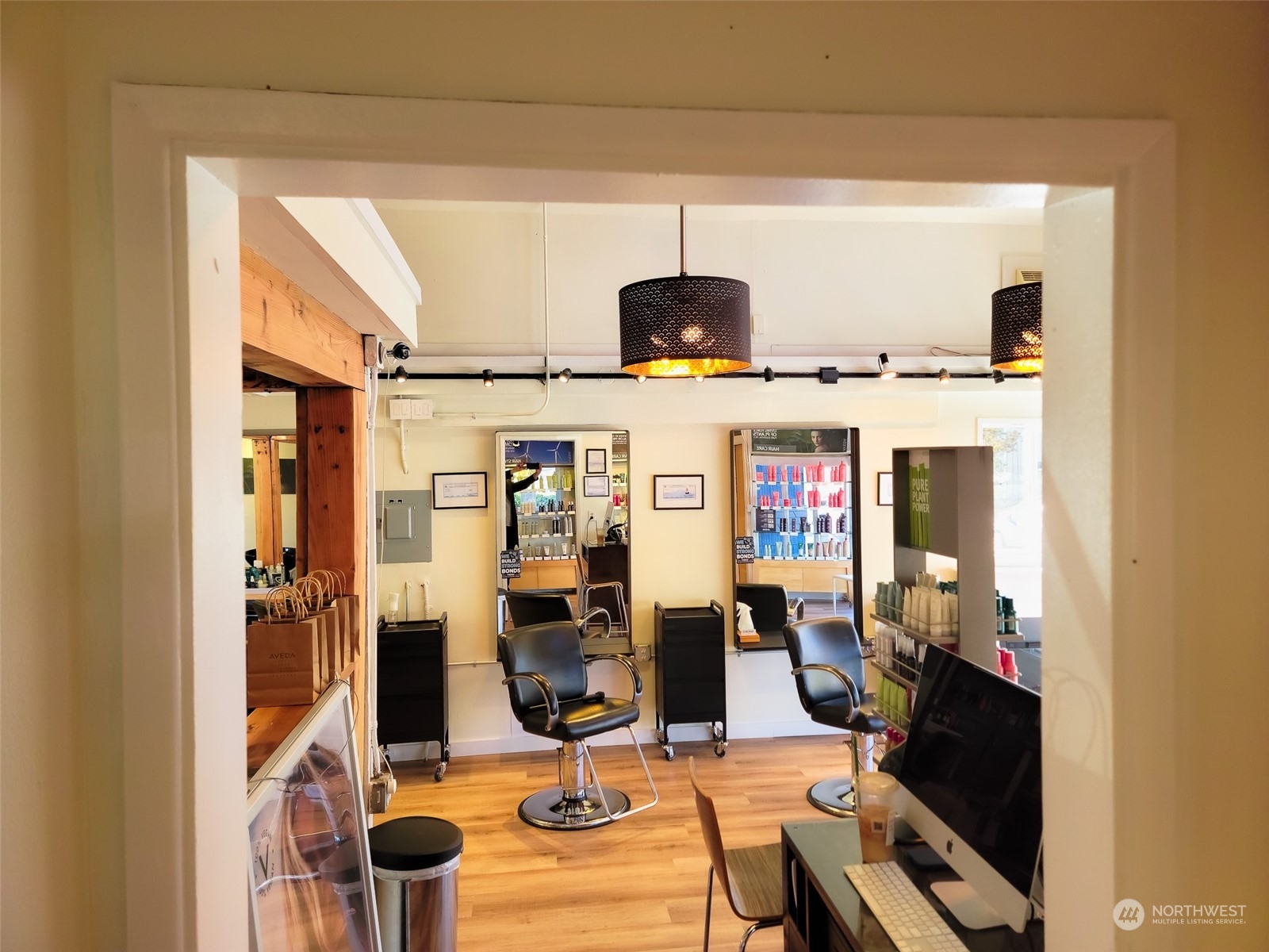 3700 Wallingford Avenue North Seattle, WA 98103 - Photo 13 of 31