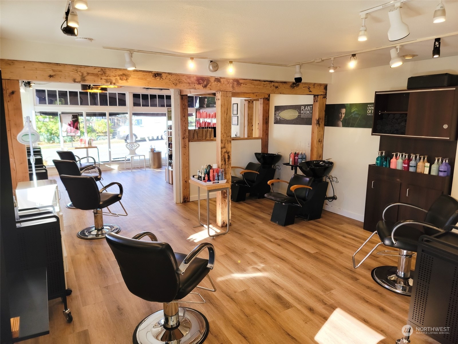 3700 Wallingford Avenue North Seattle, WA 98103 - Photo 19 of 31