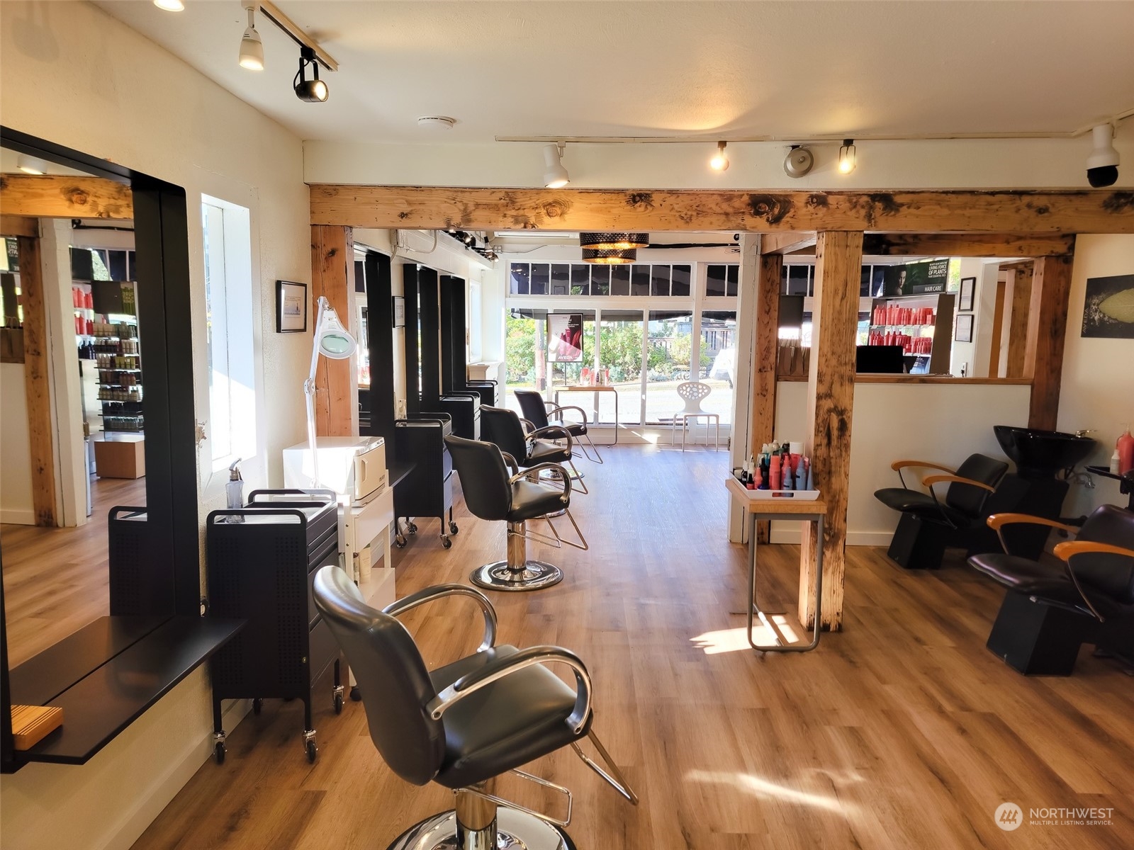 3700 Wallingford Avenue North Seattle, WA 98103 - Photo 20 of 31