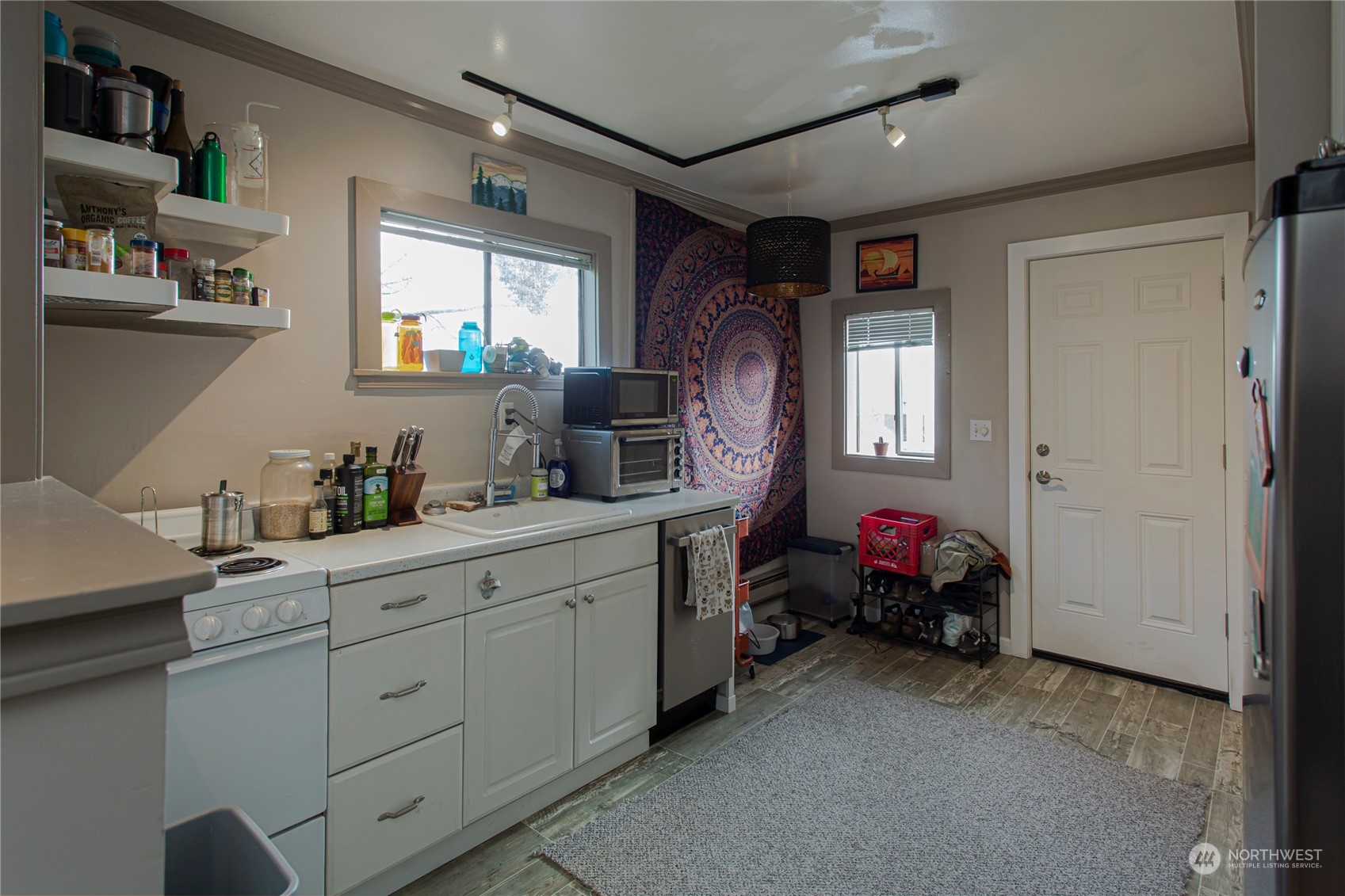 3700 Wallingford Avenue North Seattle, WA 98103 - Photo 24 of 31