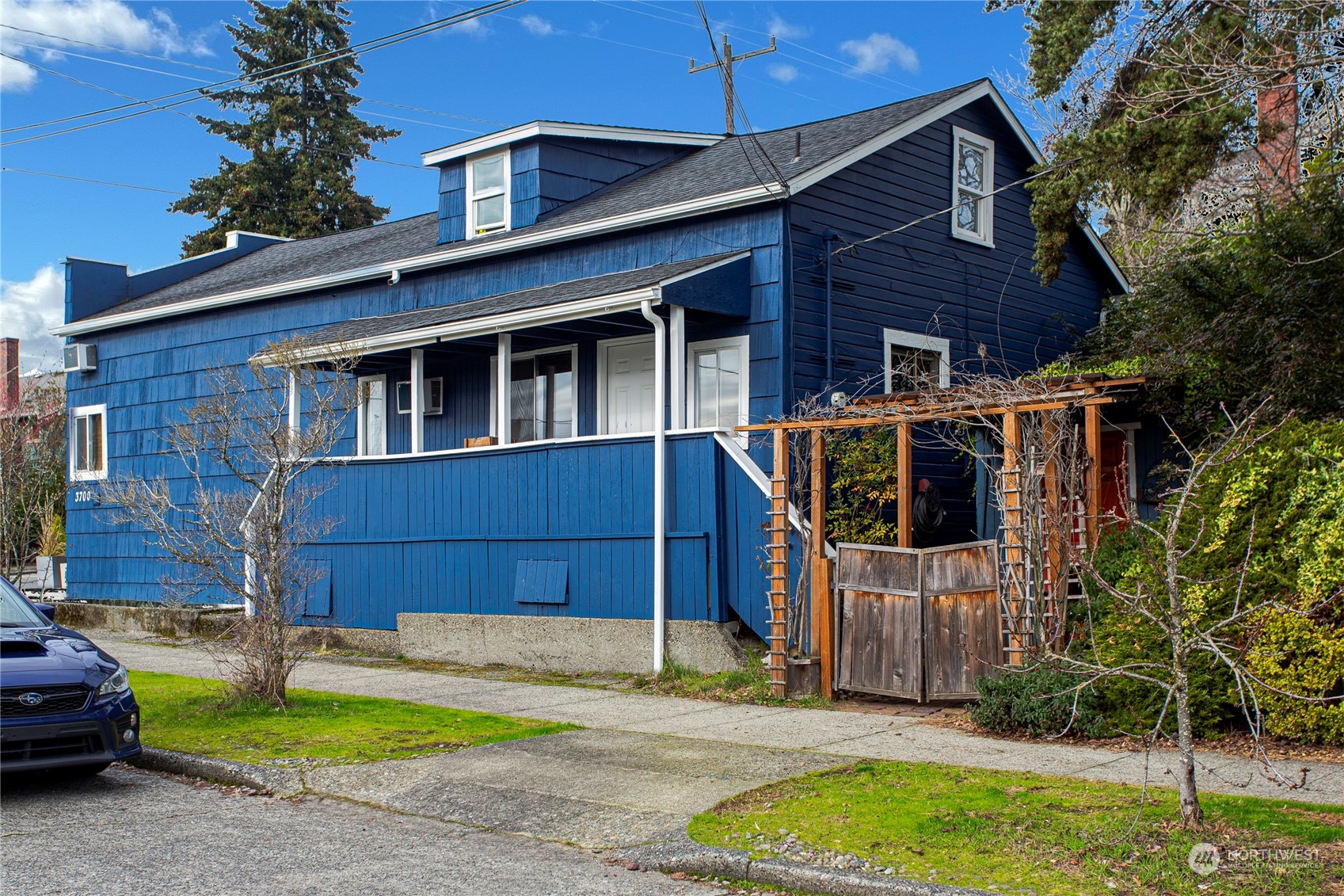 3700 Wallingford Avenue North Seattle, WA 98103 - Photo 9 of 31