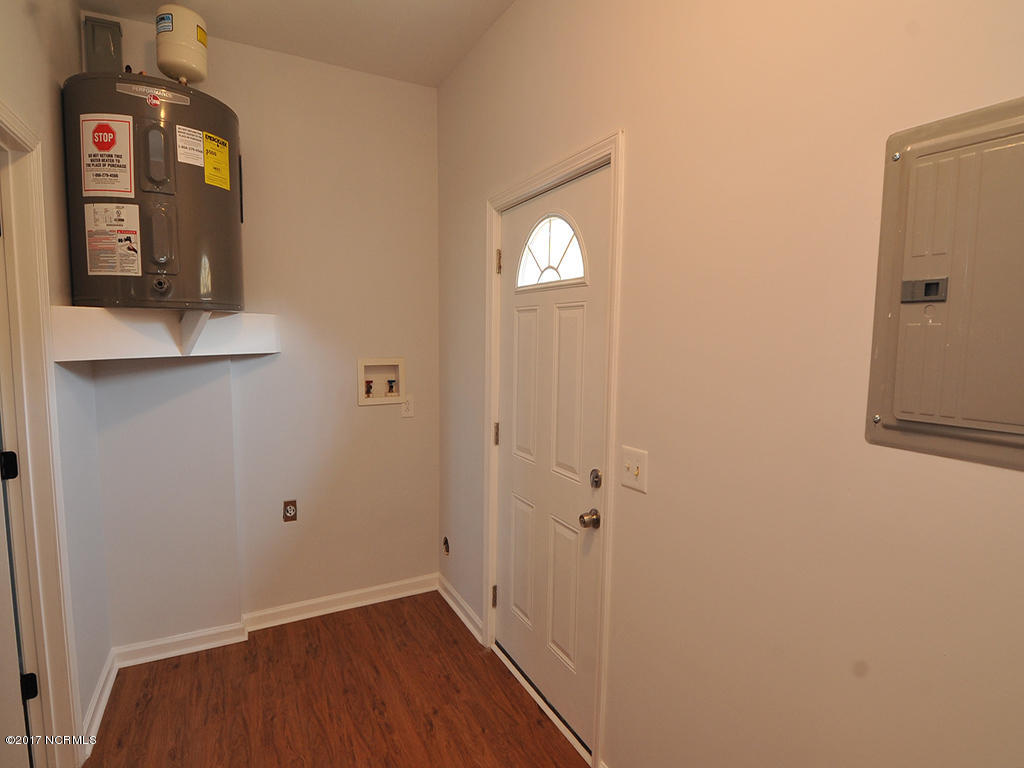 5809 Myrtle Grove Road Wilmington, NC 28409 - Photo 12 of 27 Laundry