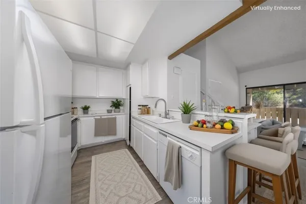 $425,000 | 32 Town And Country Road, Phillips Ranch, CA 91766