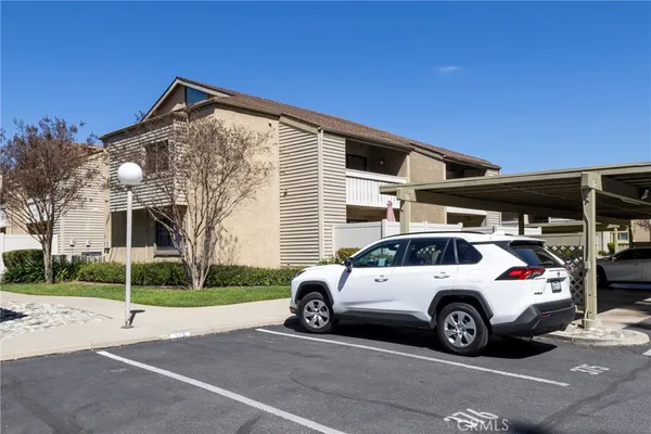 $425,000 | 32 Town And Country Road, Phillips Ranch, CA 91766