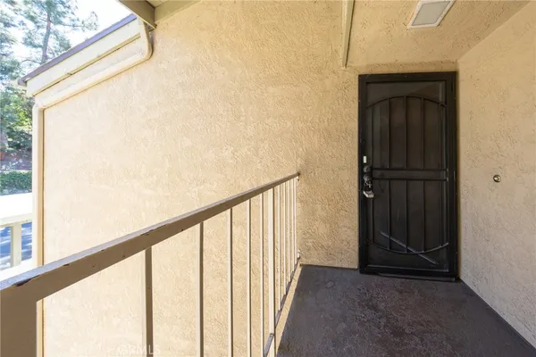 $425,000 | 32 Town And Country Road, Phillips Ranch, CA 91766