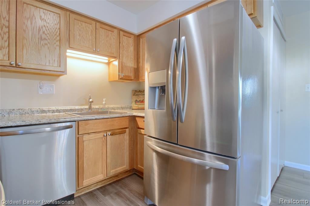 3114 Summers Road Keego Harbor, MI 48320 - Photo 10 of 30 Gallery Image 10