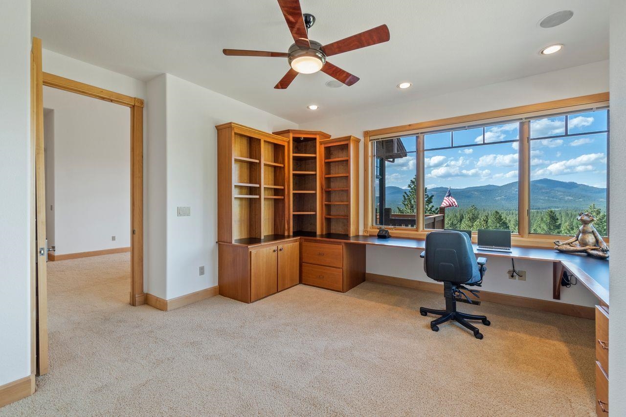 759 Red Sky Clio, CA 96106 - Photo 9 of 21 a view of a livingroom with furniture window and outside view