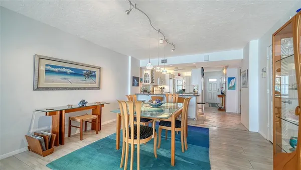 a view of a pathway in a yard of a building