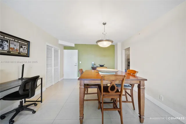 $439,900 | 3000 South Ocean Drive, Unit 520, Hollywood, FL 33019
