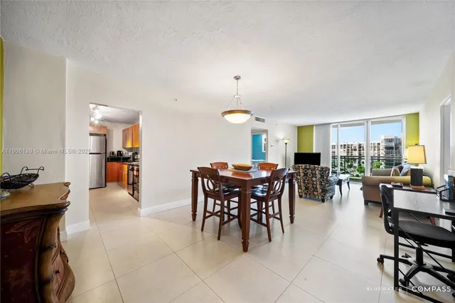 $439,900 | 3000 South Ocean Drive, Unit 520, Hollywood, FL 33019