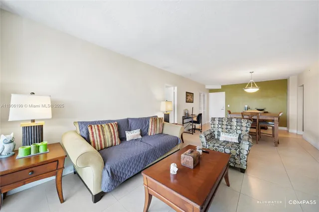 $439,900 | 3000 South Ocean Drive, Unit 520, Hollywood, FL 33019