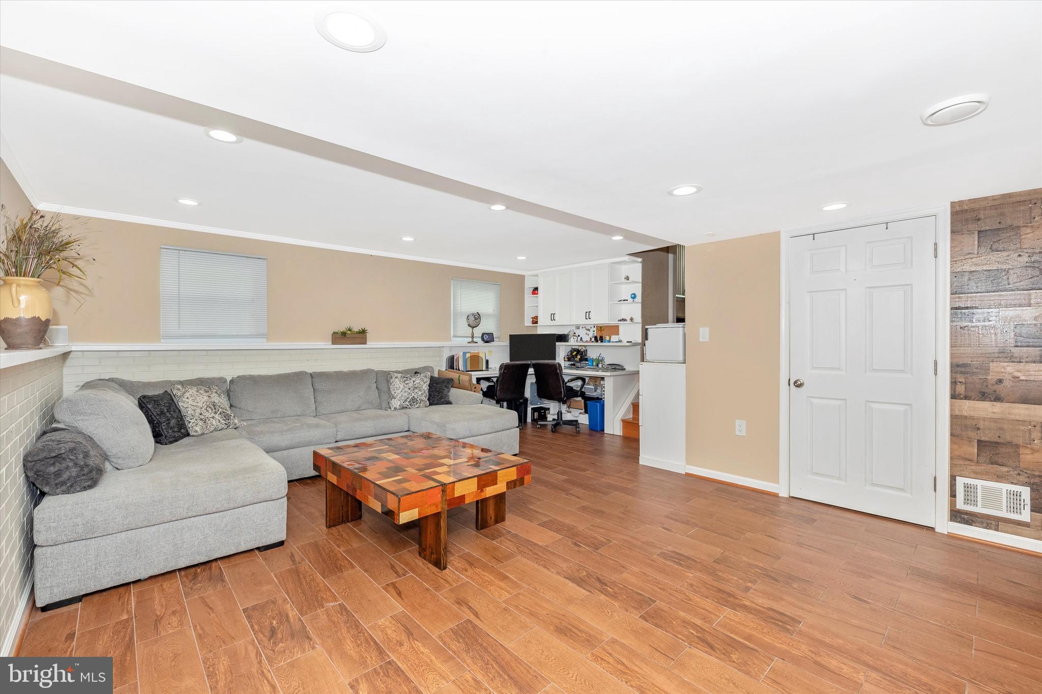 10319 Bloom Drive Damascus, MD 20872 - Photo 21 of 42 Lower level living area