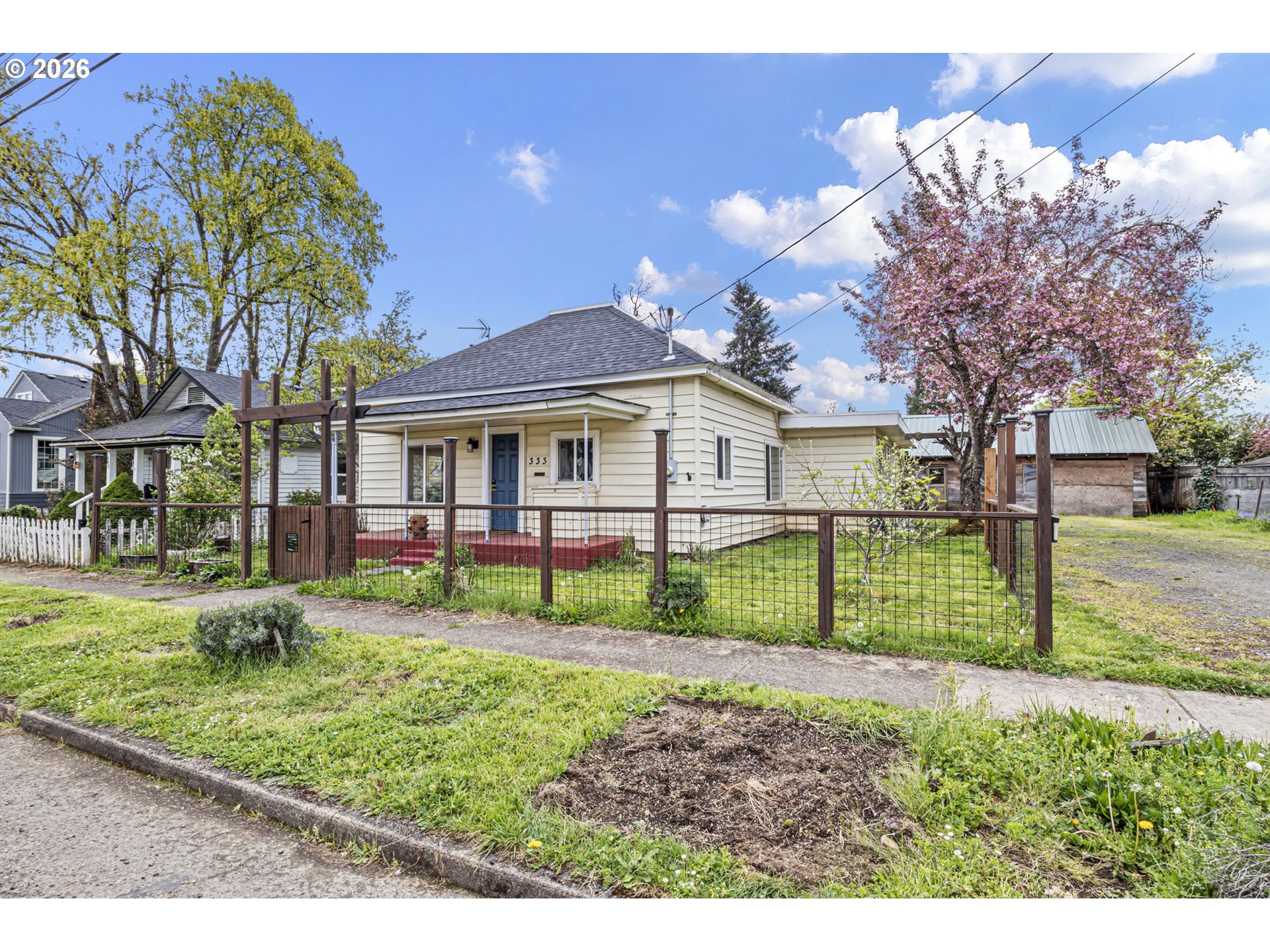 333 Madison Avenue Cottage Grove, OR 97424 - Photo 5 of 48
