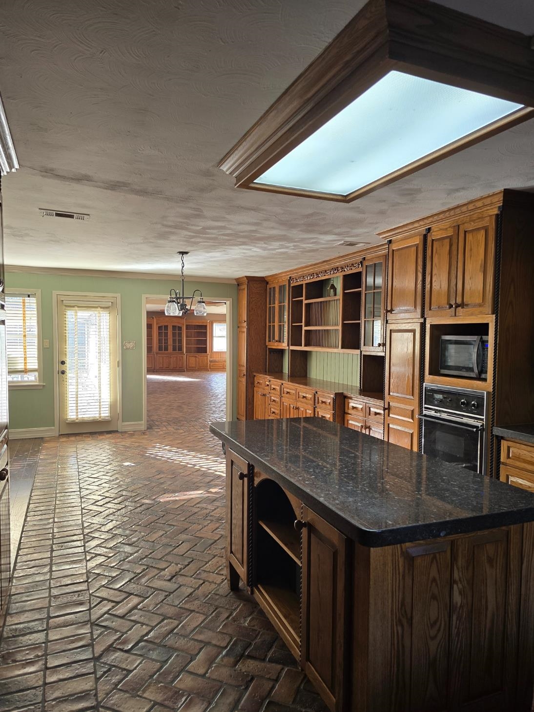 2145 Rikisha Lane Beaumont, TX 77706 - Photo 8 of 28
