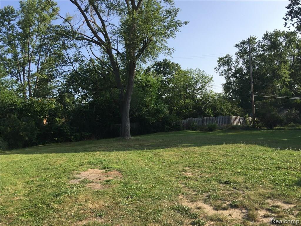 1106 Dover Road Pontiac, MI 48341 - Photo 2 of 2