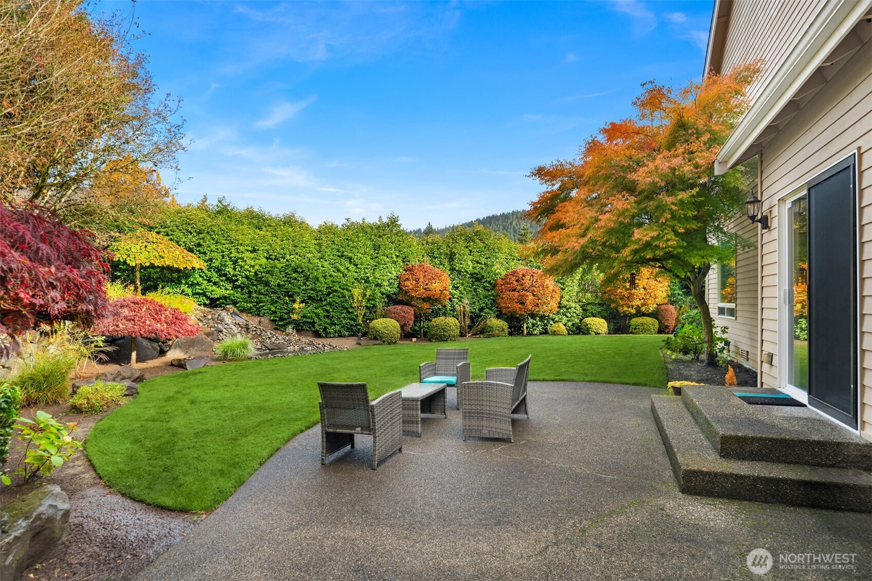 2303 Lyons Avenue Northeast Renton, WA 98059 - Photo 29 of 33