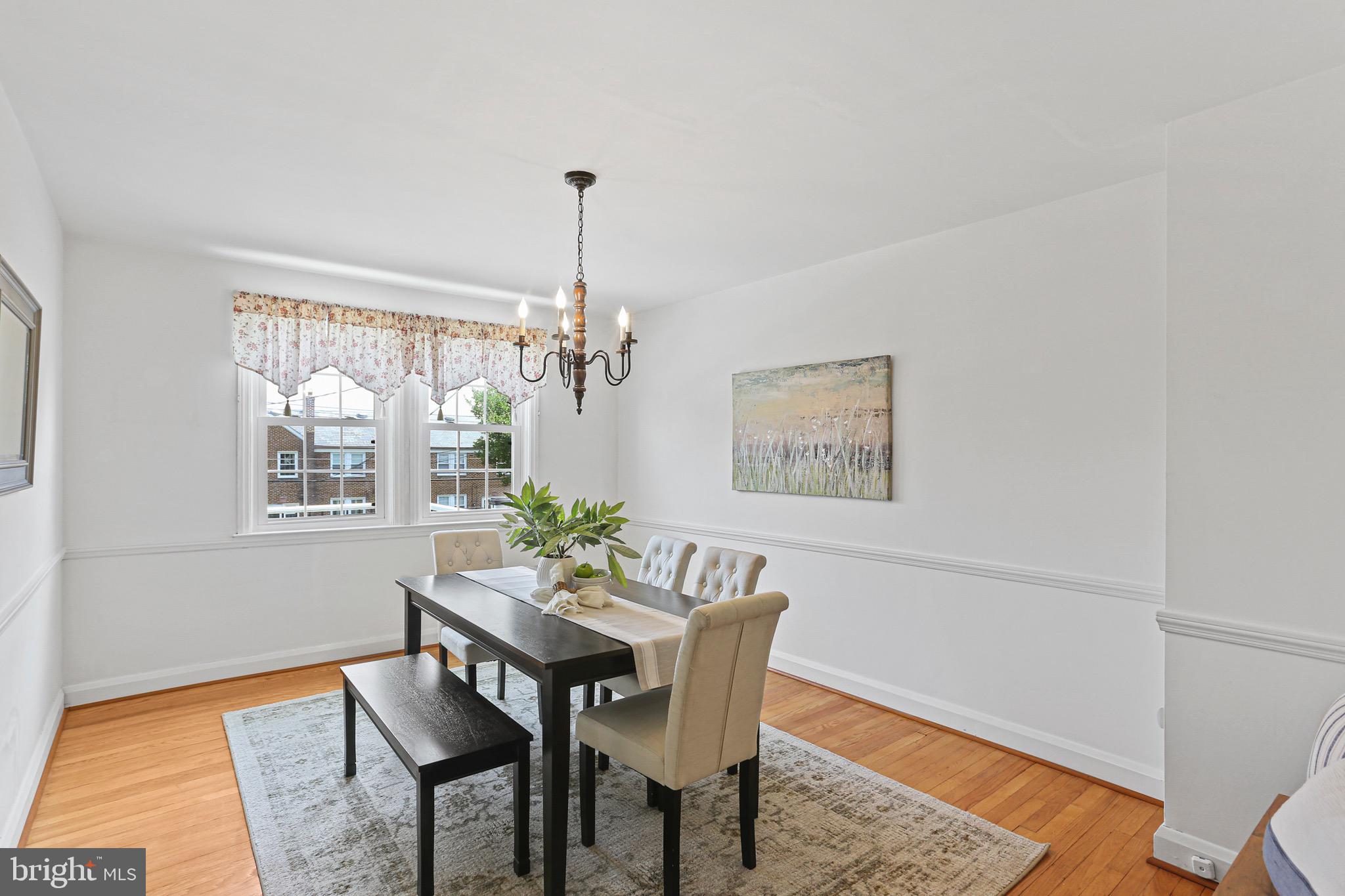 413 Whitfield Road Catonsville, MD 21228 - Photo 8 of 33 Entertainment size Dining area