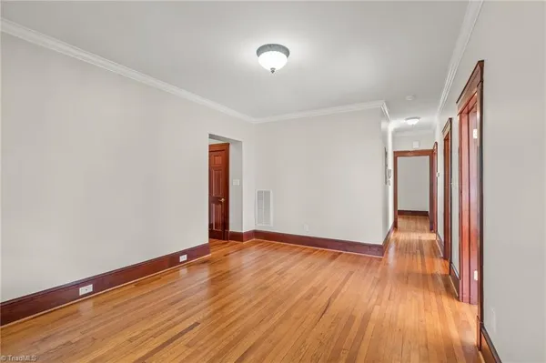 $1,800 | 72 West End Boulevard, Unit 2, Winston-Salem, NC 27101