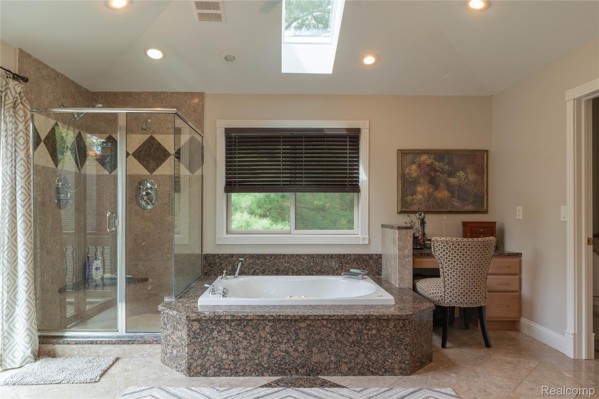 60475 9 Mile Road South Lyon, MI 48178 - Photo 18 of 44 Master Bath with Vanity