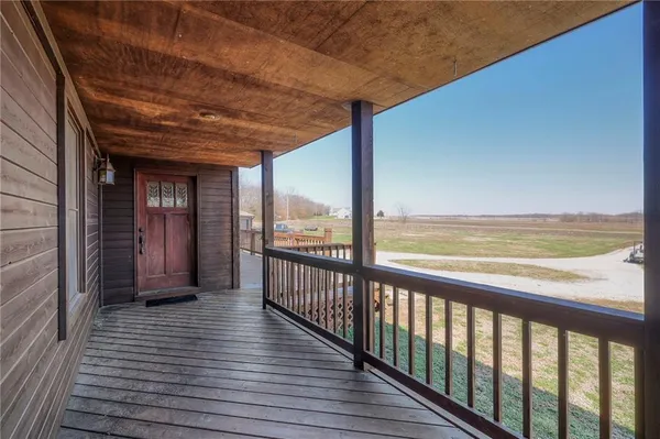 $549,500 | 684 Northwest 832p Road, Blairstown, MO 64726