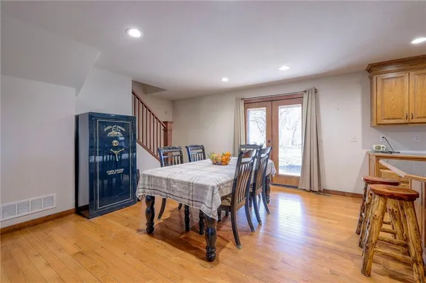 $549,500 | 684 Northwest 832p Road, Blairstown, MO 64726