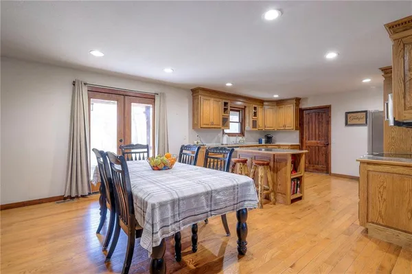 $549,500 | 684 Northwest 832p Road, Blairstown, MO 64726