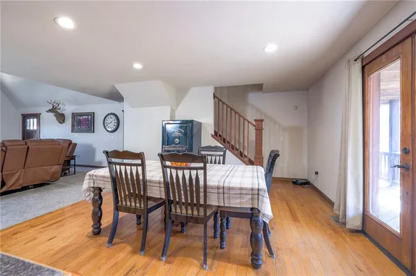 $549,500 | 684 Northwest 832p Road, Blairstown, MO 64726