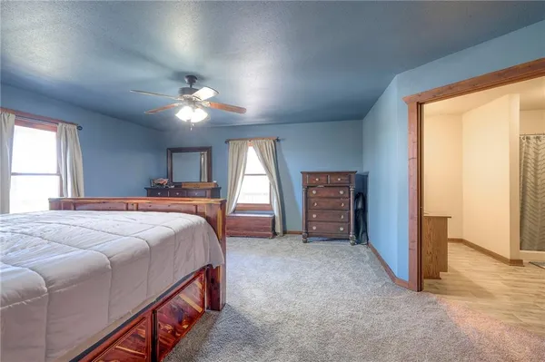 $549,500 | 684 Northwest 832p Road, Blairstown, MO 64726