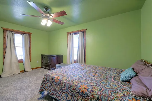 $549,500 | 684 Northwest 832p Road, Blairstown, MO 64726