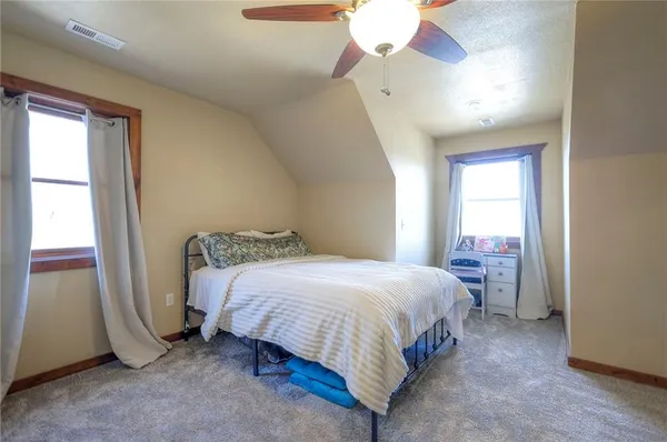 $549,500 | 684 Northwest 832p Road, Blairstown, MO 64726