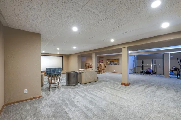 $549,500 | 684 Northwest 832p Road, Blairstown, MO 64726