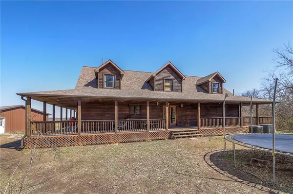 $549,500 | 684 Northwest 832p Road, Blairstown, MO 64726