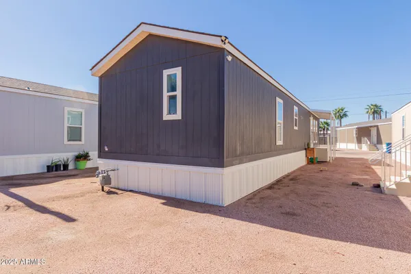 $84,000 | 2605 West Van Buren Street, Unit 104, Phoenix, AZ 85009