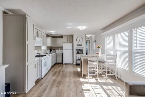 $84,000 | 2605 West Van Buren Street, Unit 104, Phoenix, AZ 85009