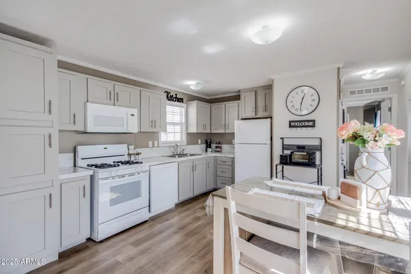 $84,000 | 2605 West Van Buren Street, Unit 104, Phoenix, AZ 85009