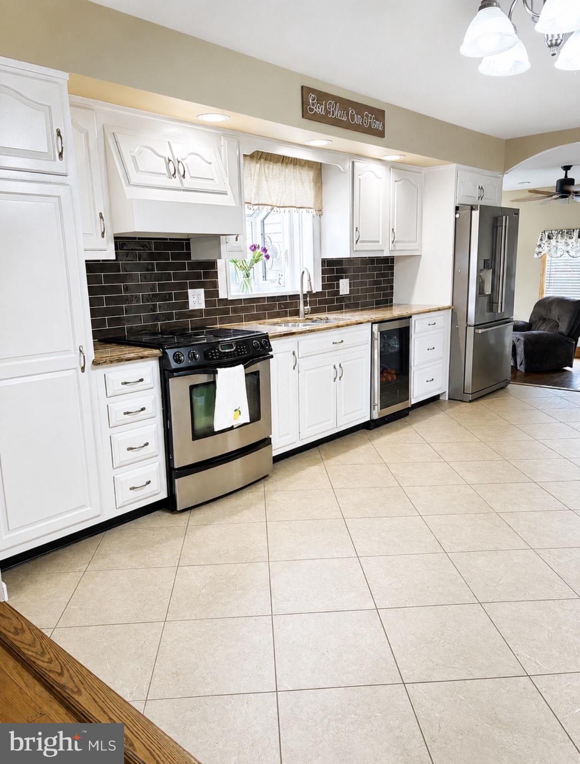 2400 Beverly Road Cinnaminson, NJ 08077 - Photo 6 of 13