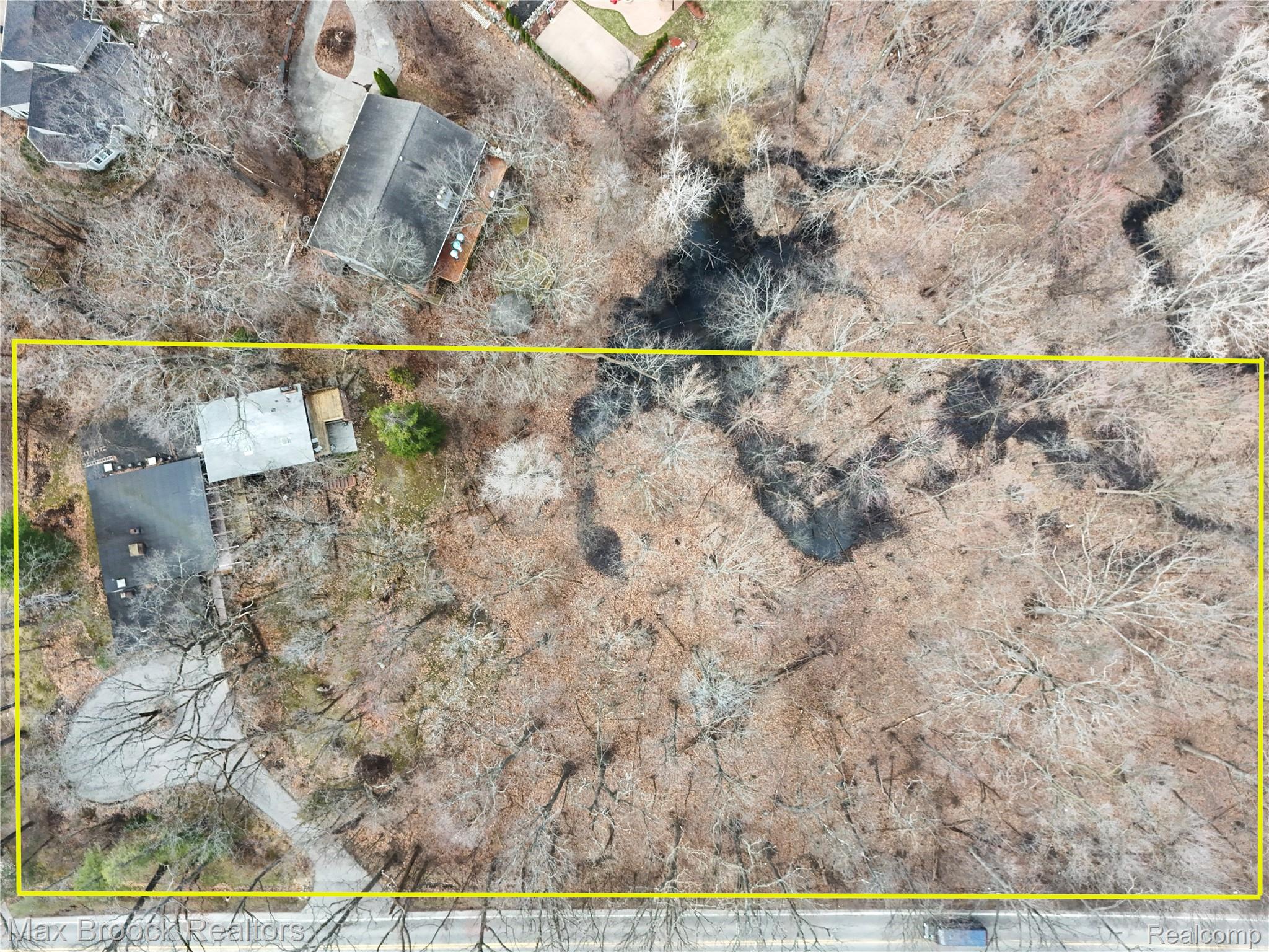 30875 Franklin Road Franklin, MI 48025 - Photo 85 of 86 Aerial view of property and surrounding area with property boundaries highlighted