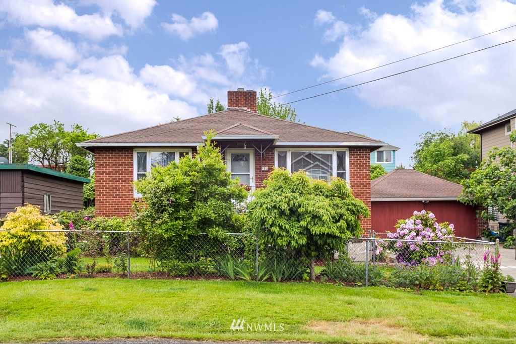913 North 33rd Street Renton, WA 98056 - Photo 1 of 21
