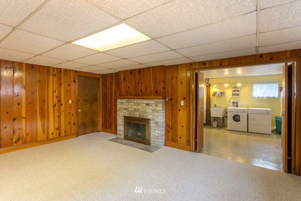 913 North 33rd Street Renton, WA 98056 - Photo 12 of 21