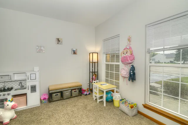 $459,000 | 908 Mocking Bird Drive, Antioch, IL 60002