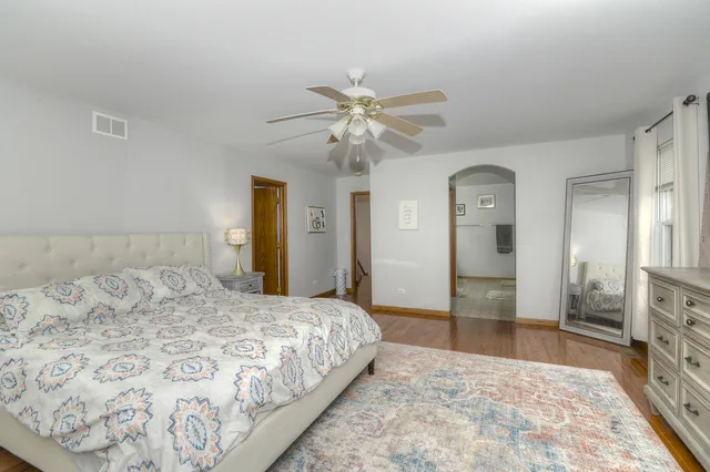 $459,000 | 908 Mocking Bird Drive, Antioch, IL 60002