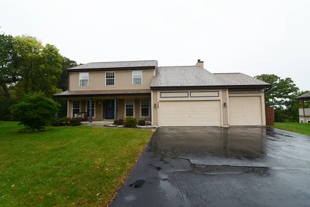 $459,000 | 908 Mocking Bird Drive, Antioch, IL 60002