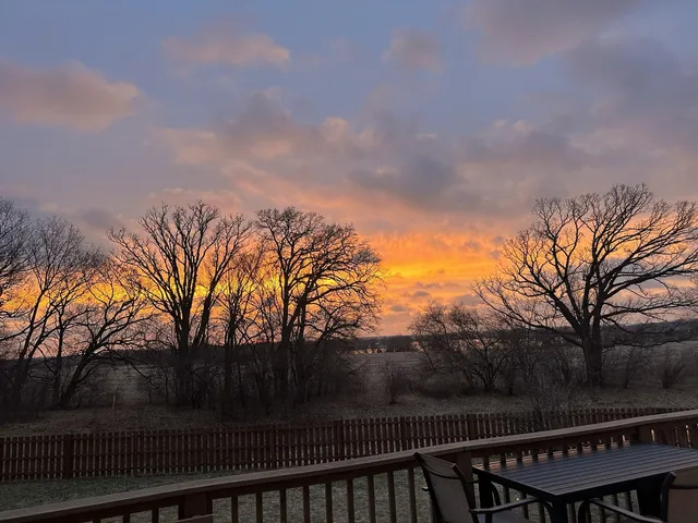 $459,000 | 908 Mocking Bird Drive, Antioch, IL 60002