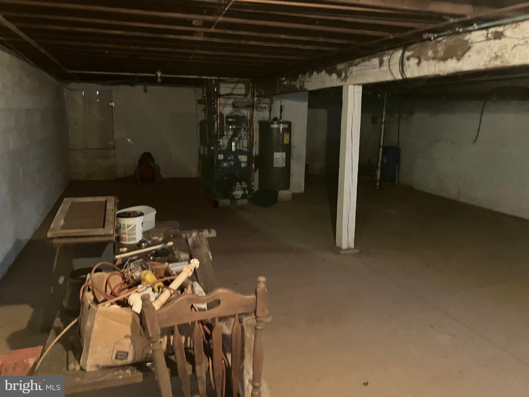 725 Marticville Road Pequea, PA 17565 - Photo 26 of 27 a view of walk in closet