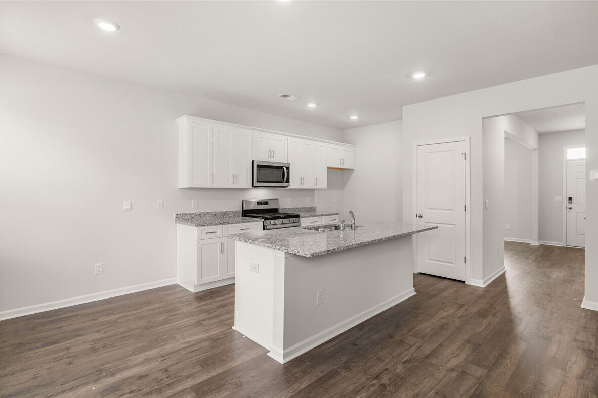 935 Raghorn Road Grovetown, GA 30813 - Photo 17 of 47 Large Kitchen Island