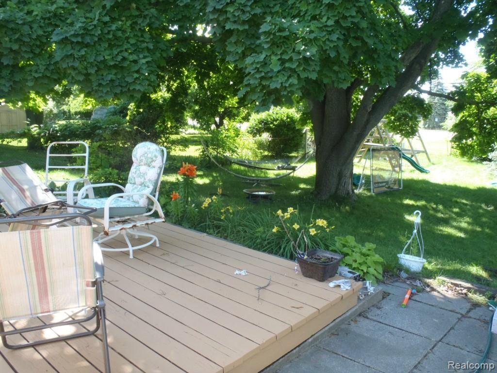3579 Mark Road Waterford, MI 48328 - Photo 11 of 17 GREAT BACKYARD
