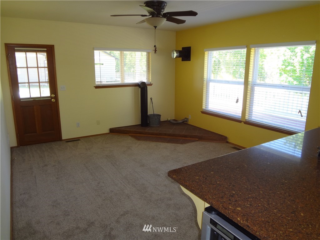 12224 Banner Road Southeast Olalla, WA 98359 - Photo 6 of 22 Gallery Image 6