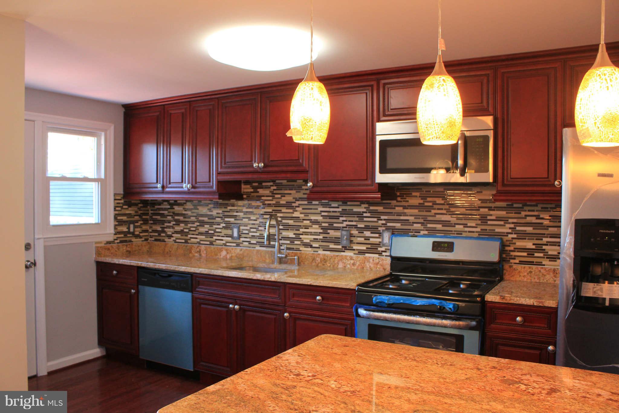 1428 Barrett Road Baltimore, MD 21207 - Photo 7 of 17 Kitchen
